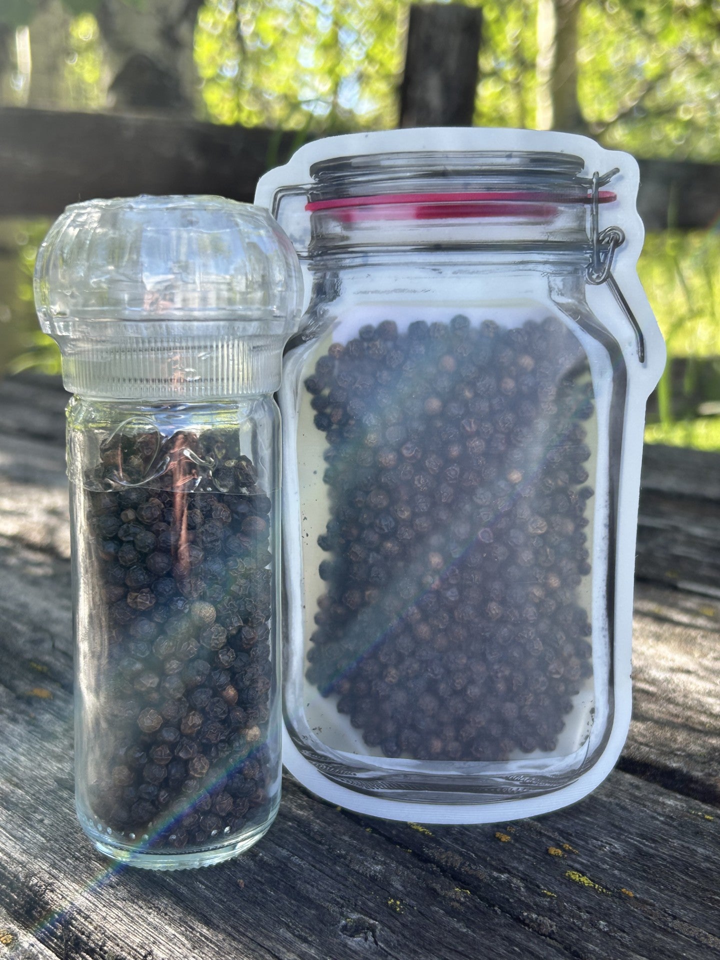 Smoked Black Peppercorns with Grinder & Refill Pack - Premium Flavor for Every Meal